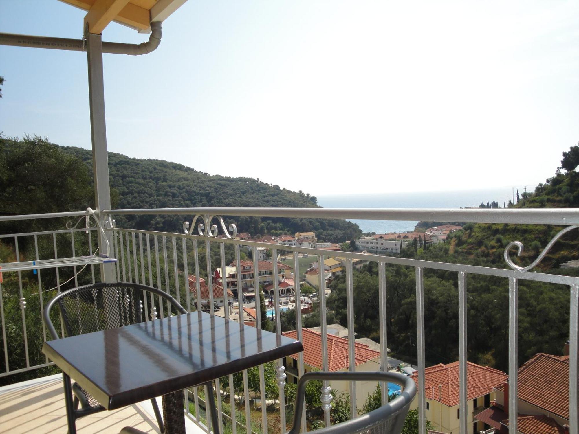 Petrino Apartments Parga Bagian luar foto